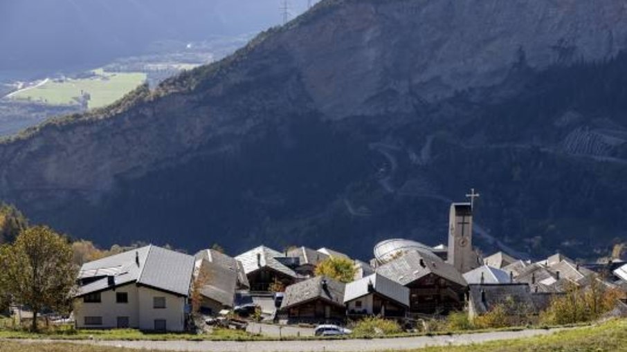 Vilarejo suíço paga até R$ 135 mil para novos moradores