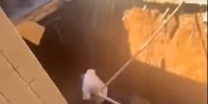 Cratera se abre em pátio de escola estadual e deixa aluna ferida