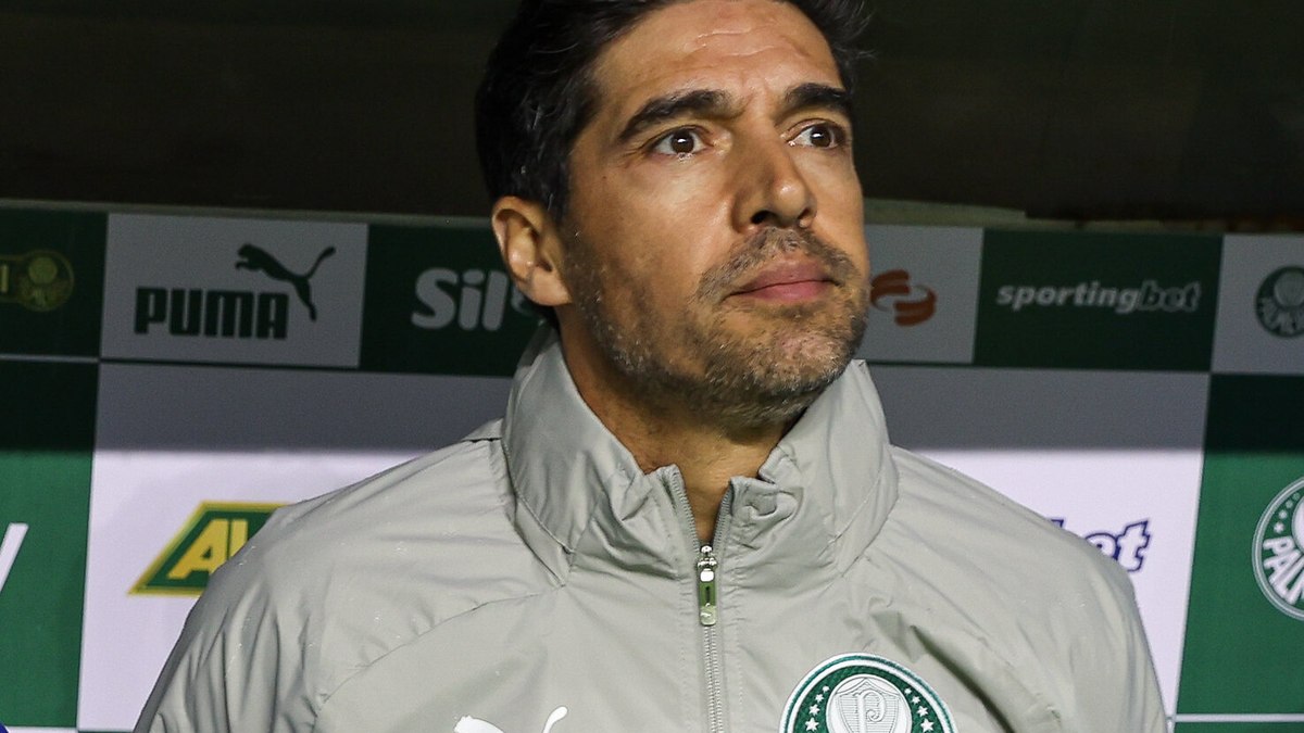 Abel Ferreira comemorou a chegada de Vitor Roque