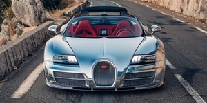 Bugatti recupera Veyron raro com chassi totalmente espelhado