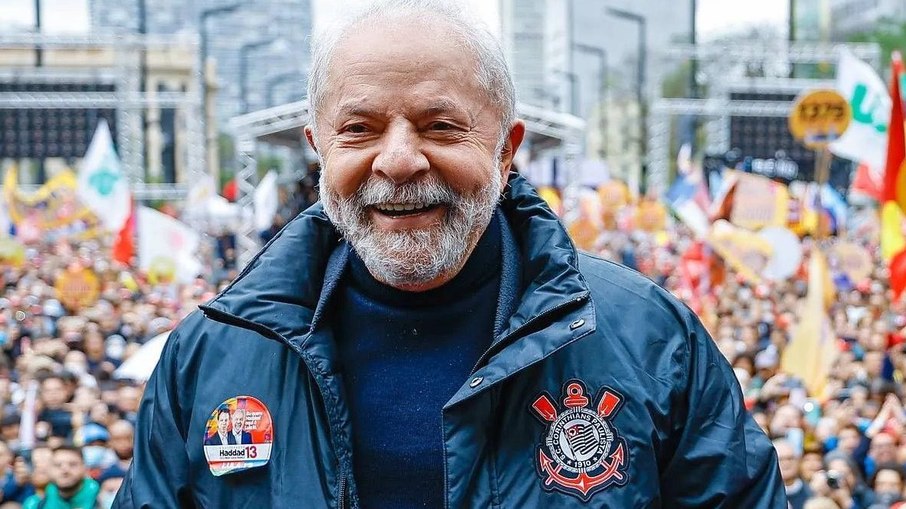 Lula tem direito a voto em eleição presidencial do Corinthians