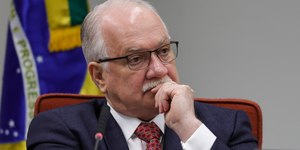 Fachin deve adiar análise sobre André Mendonça no STF