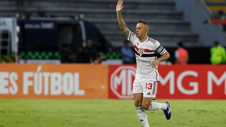 Rafinha atuou como jogador do São Paulo entre 2022 e 2024