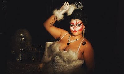 Ginger Moon desabafa sobre ser drag queen no Brasil: 'É sobrevivência'