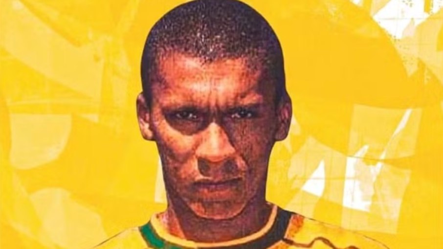 Ex-Palmeiras, Jackson sofre AVC e está internado na UTI Ex-Palmeiras, Jackson sofre AVC e está internado na UTI