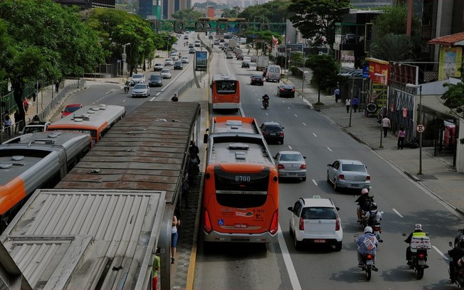 Sancionada lei que exige estudo de mobilidade para obras em cidades