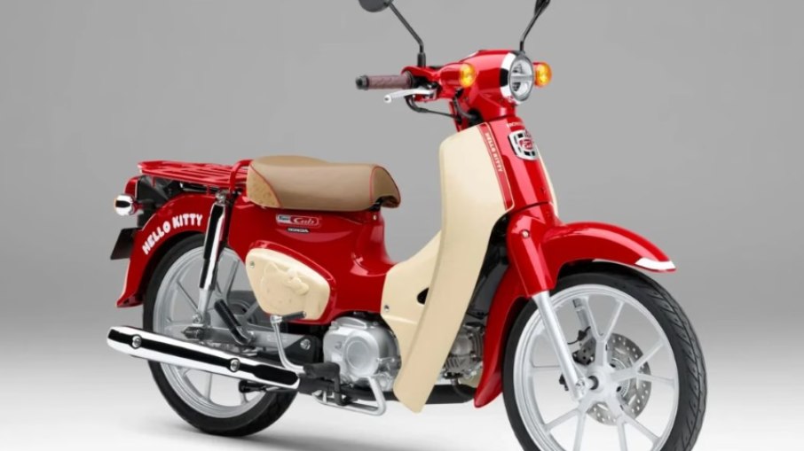 Honda lança versão especial para comemorar 50 anos da Hello Kitty