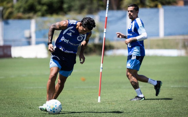 Artur Jorge na reapresentação do Cruzeiro 