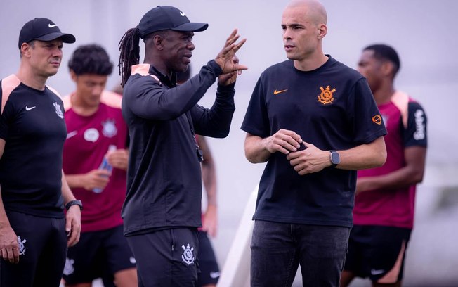Julio Cesar concluiu diversos cursos após pendurar as chuteiras