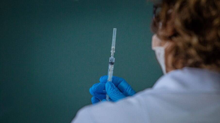 Vacinas da AstraZeneca foram aplicadas dentro da validade em São Paulo