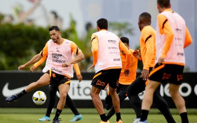 Após folga, Corinthians inicia preparação para enfrentar o Atlético-GO no Brasileirão