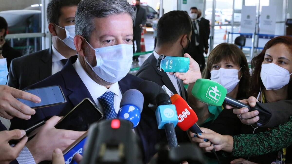 Lira diz que Petrobras deu 'tapa na cara' dos brasileiros