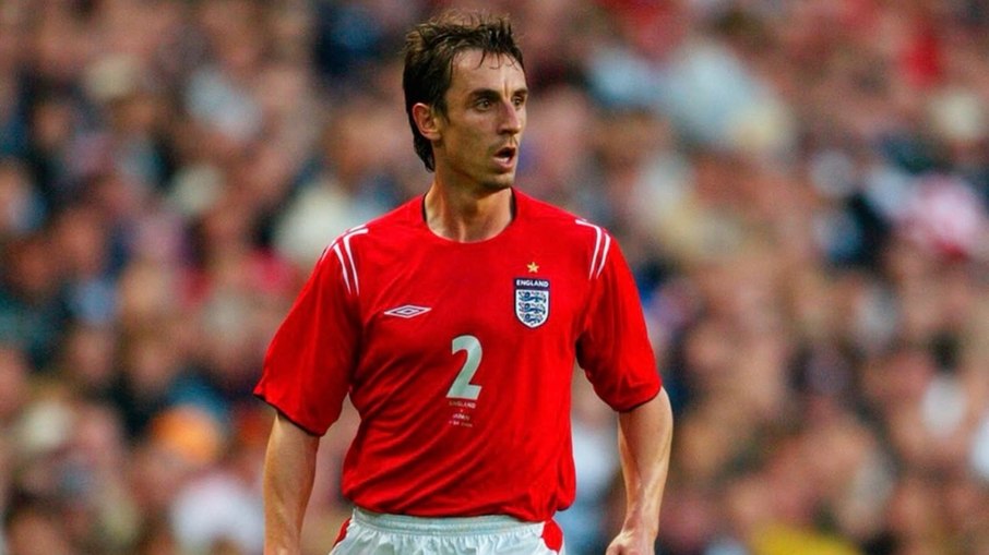 Gary Neville detona United após empate com Fulham