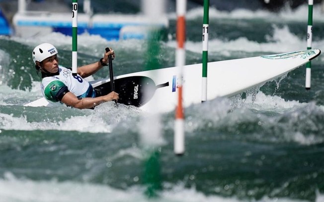 Ana Sátila e Pepe Gonçalves garantem vaga nas semis da Canoagem Slalom