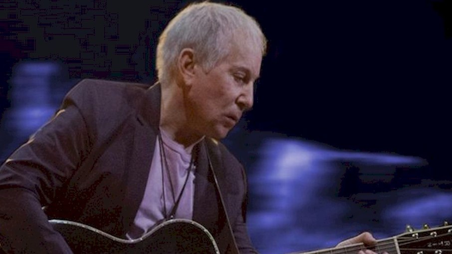 Paul Simon revela perda de audição no ouvido esquerdo