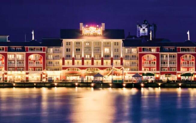 Em Disney's BoardWalk você encontra diversos restaurantes e bares. É uma ótima opção para curtir durante o dia ou à noite Em Disney's BoardWalk você encontra diversos restaurantes e bares. É uma ótima opção para curtir durante o dia ou à noite