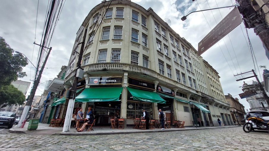 O Café Carioca está bem no centro histórico de Santos