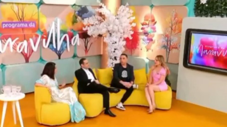 Mara Maravilha provoca climão e confronta Rachel Sheherazade