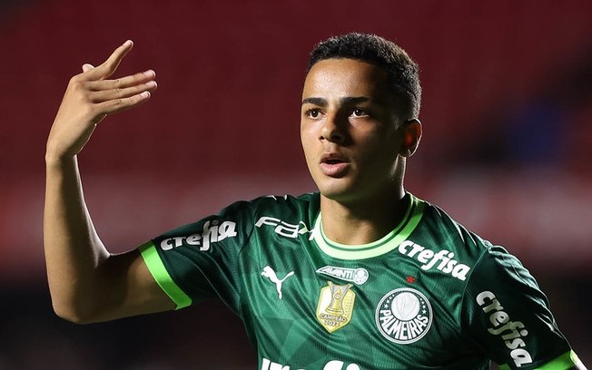Palmeiras recebe pagamento pela venda de Giovani Palmeiras recebe pagamento pela venda de Giovani