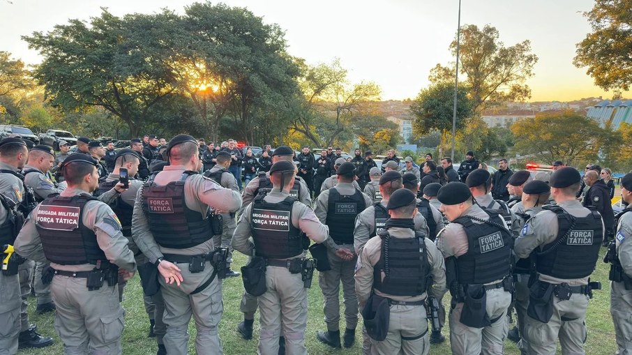 Operação das forças de segurança começou no fim da tarde de sexta-feira (26) Operação das forças de segurança começou no fim da tarde de sexta-feira (26)