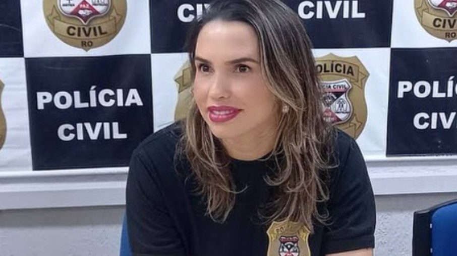 Delegada Leisaloma Carvalho