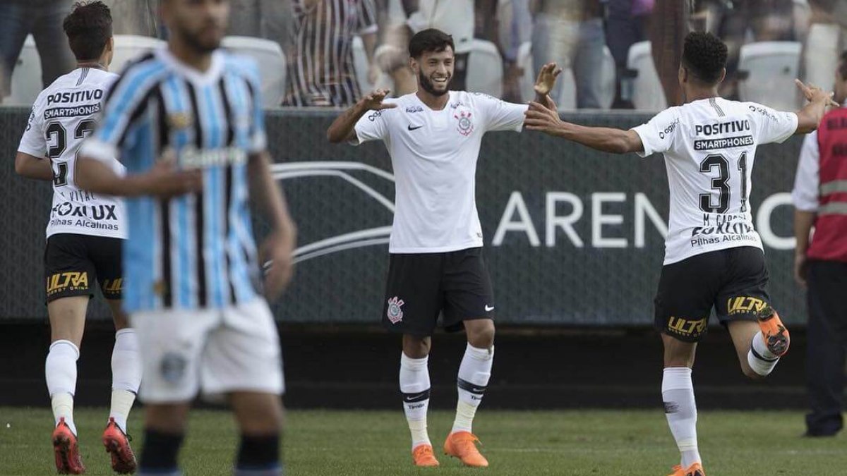 Juninho Capixaba está na mira do Botafogo, Cruzeiro, Palmeiras e Galo