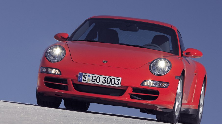 Porsche 911 Carrera S 3.8 2005