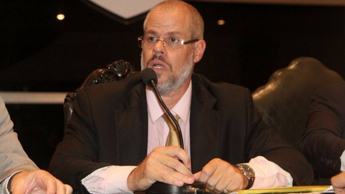Roberto Monteiro notifica Vasco contra reunião sobre a SAF: 'Absoluta falta de transparência e seriedade'
