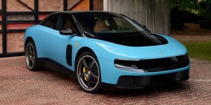 Ferrari Luce: novo elétrico da marca é testado por Papa Leão XIV