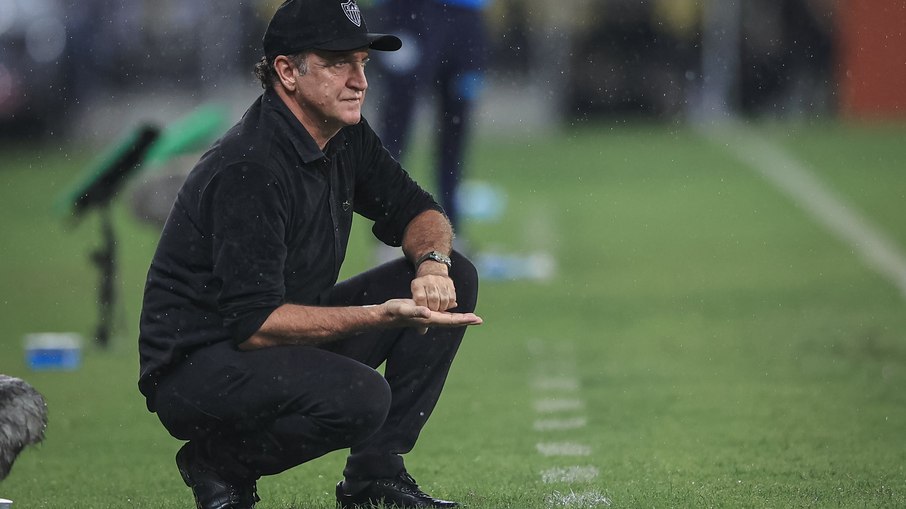 Cuca pode voltar a ser opção no Corinthians