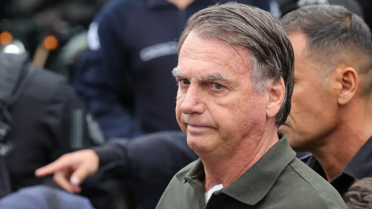Ex-presidente Jair Bolsonaro (PL), condenado a 27 anos e 3 meses de prisão Ex-presidente Jair Bolsonaro (PL), condenado a 27 anos e 3 meses de prisão