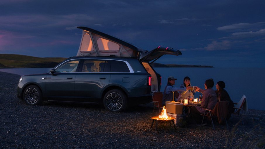 Versão Explorer do Skynomad N90 Max traz teto elevatório elétrico integrado para uso em acampamentos