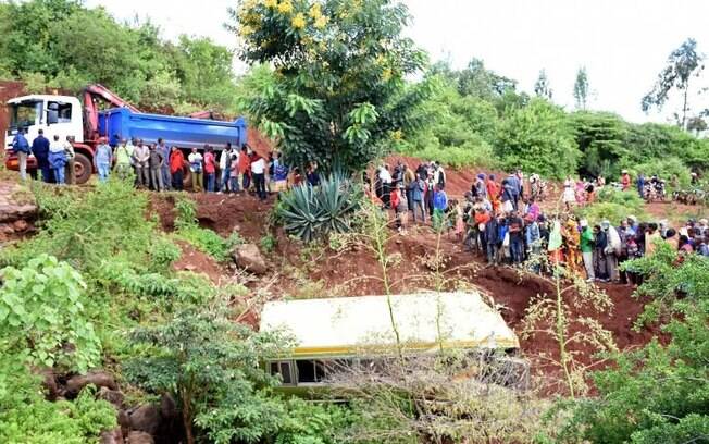 Acidente com ônibus na Tanzânia deixou 32 crianças mortas; três professores também morreram no episódio