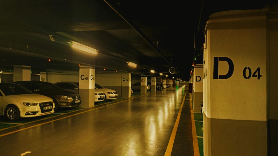 No terceiro episódio da série iGuilino, falamos sobre carros e vagas de garagem em condomínios. No terceiro episódio da série iGuilino, falamos sobre carros e vagas de garagem em condomínios.