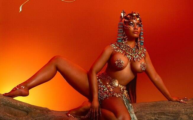 Nicki Minaj ataca rappers, ex-noivo e outros em música de novo álbum