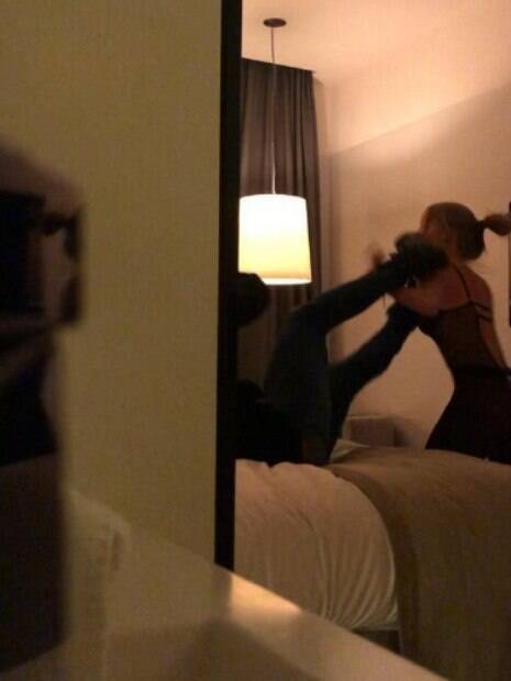 Foto de briga entre Neymar e mulher%2C em hotel em Paris