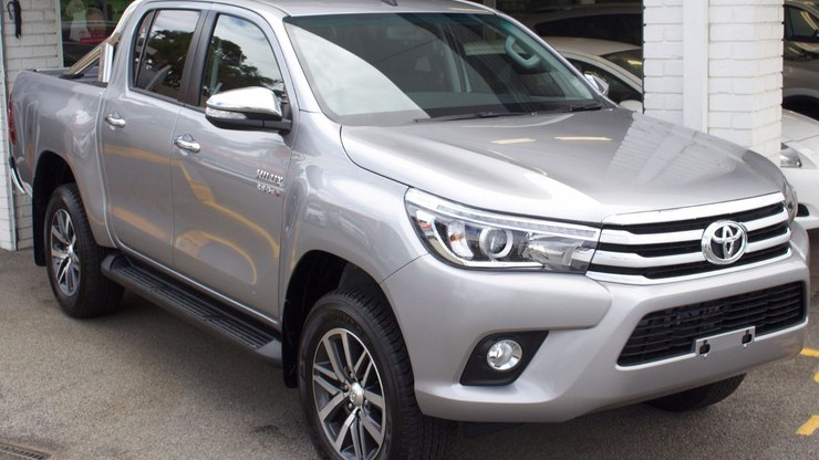 Hilux%20%C3%A9%20l%C3%ADder%20entre%20modelos%20lan%C3%A7ados%20h%C3%A1%2010%20anos