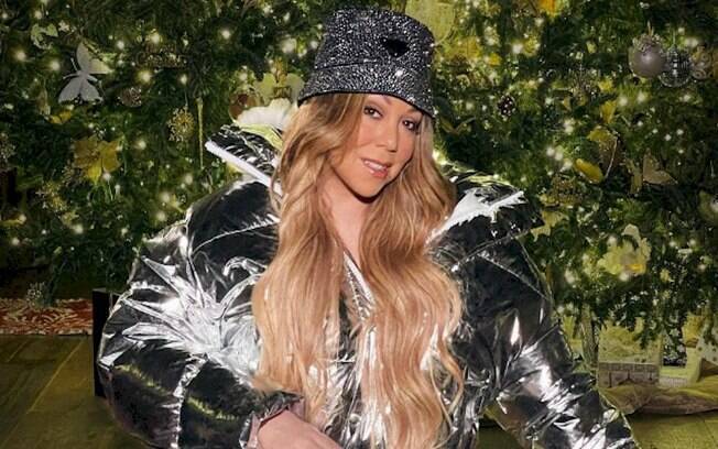 Mariah Carey recebe placa do Spotify de 1 bilhão de streams para clássico natalino