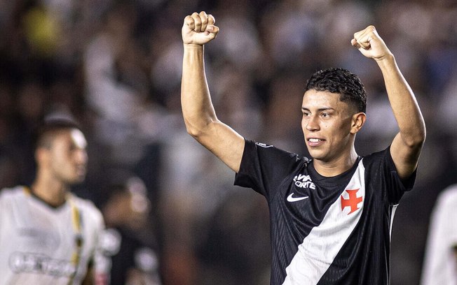 Rojas em campo pelo Vasco nesta temporada