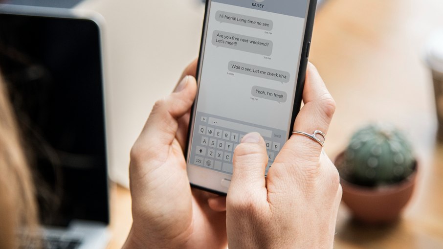 Novo recurso permite bloquear spam de empresas via SMS e RCS em oito países, incluindo Brasil e EUA. Novo recurso permite bloquear spam de empresas via SMS e RCS em oito países, incluindo Brasil e EUA.