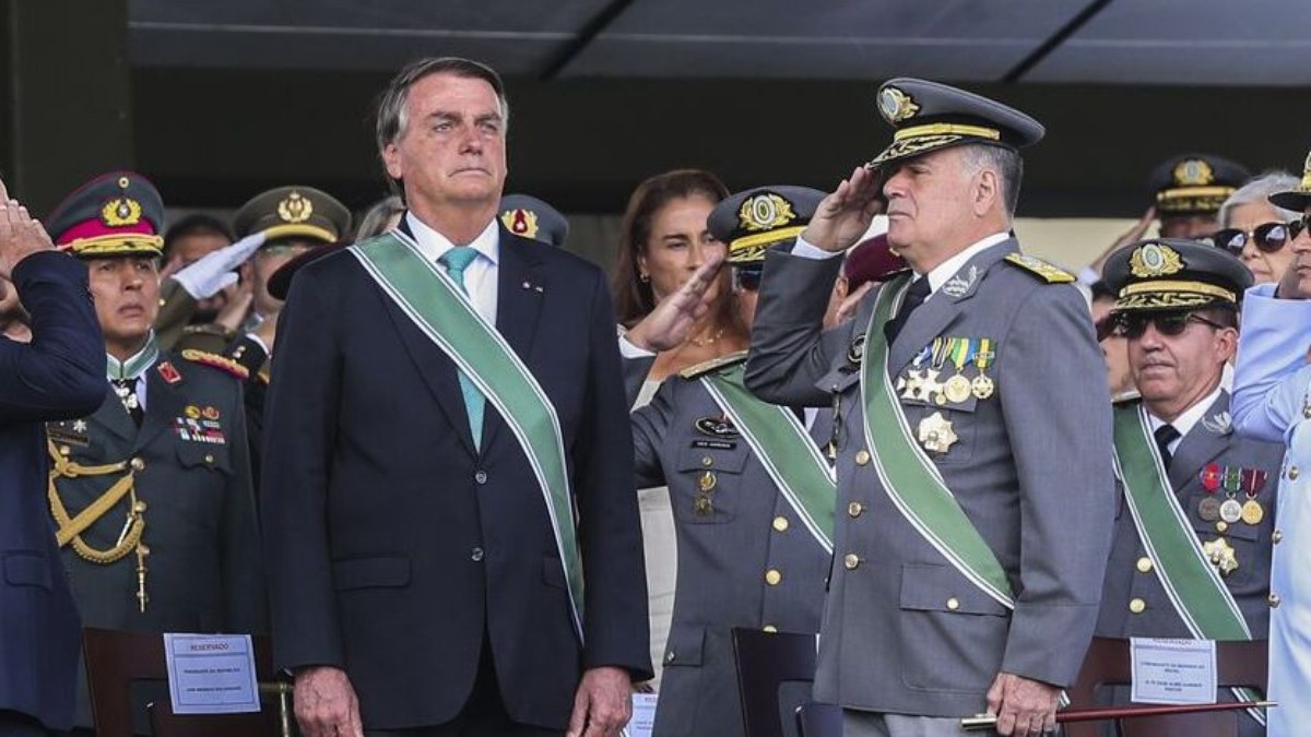 Advogado de Bolsonaro diz que general tem memória seletiva