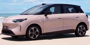 Leapmotor A05 foi flagrado em fase de testes no Brasil
