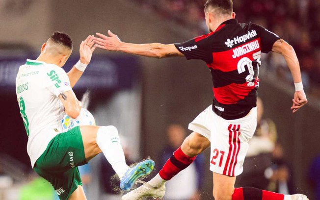 Desatenção? Jorginho leva terceiro vermelho em 2026, o décimo do Flamengo no ano Desatenção? Jorginho leva terceiro vermelho em 2026, o décimo do Flamengo no ano
