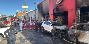 Incêndio atinge mercado e deixa 23 mortos no México