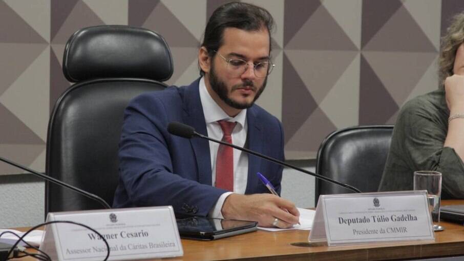 Deputado Túlio Gadêlha, relator da comissão de refugiados do Congresso 