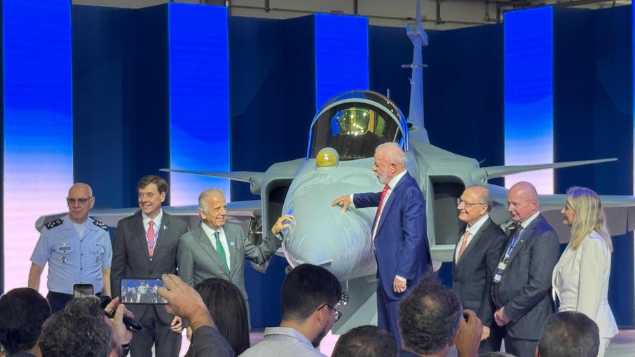 Caça supersônico da Embraer