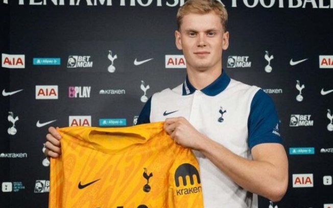 Kinský assinou com o Tottenham até 2031 