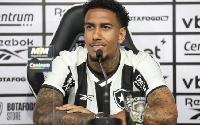 Rwan Cruz se apresenta ao Botafogo e fala sobre suas características no sistema ofensivo