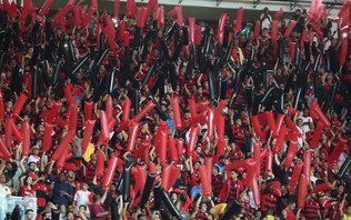 Empolgou? Torcida do Flamengo cria hit pro mundial e web detona