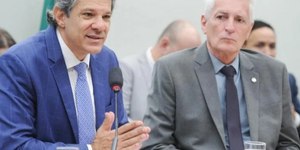 Isenção do IR corrige “problema democrático” no país, diz Haddad